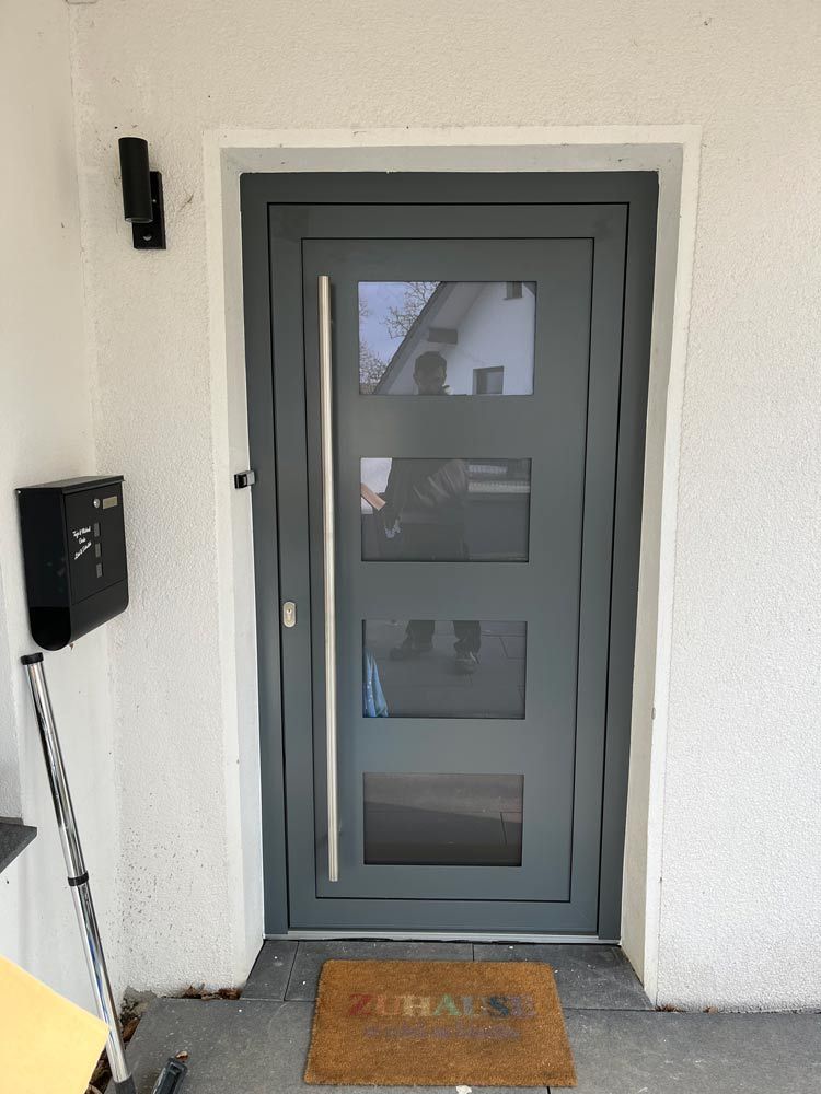 Neue Fenster & Haustür in Engelskirchen